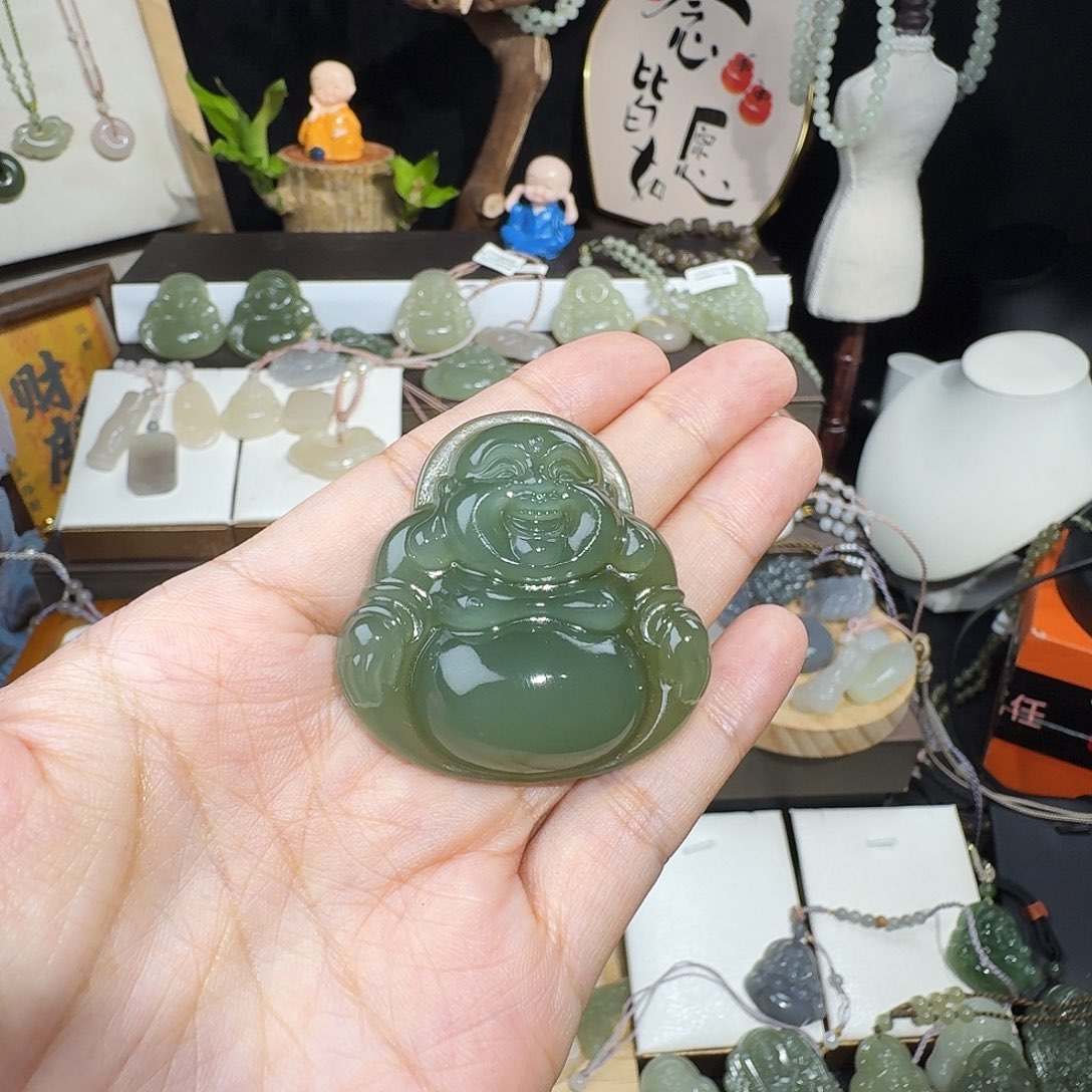 蓝***桉和田玉未镶嵌颈饰