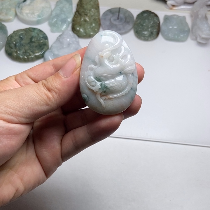 翡翠未镶嵌颈饰悟道15