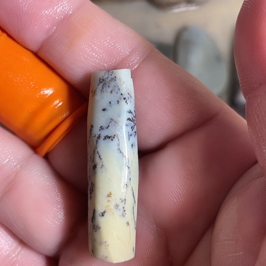 三***寿岫岩河磨玉（透闪石质玉）未镶嵌挂件
