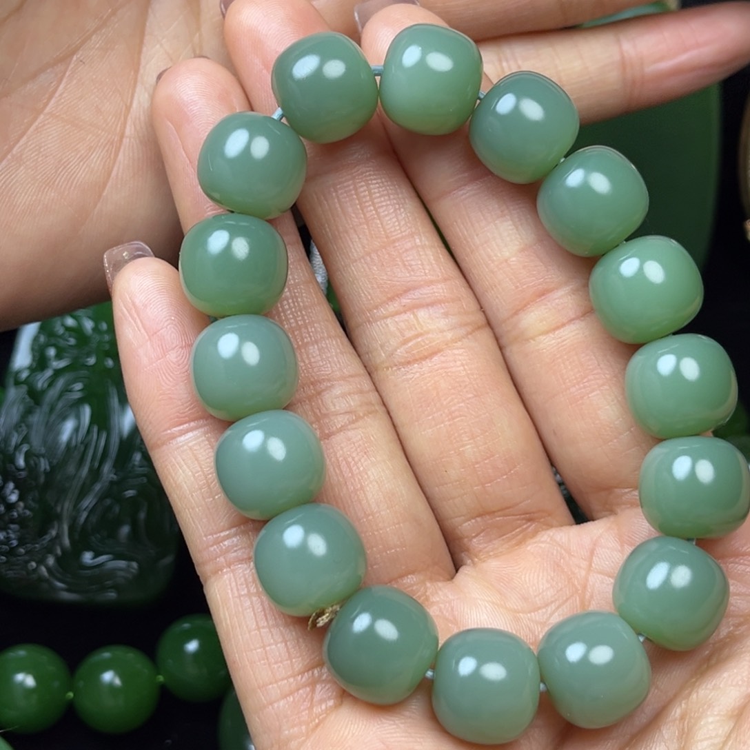 未镶嵌手串和田玉晓*