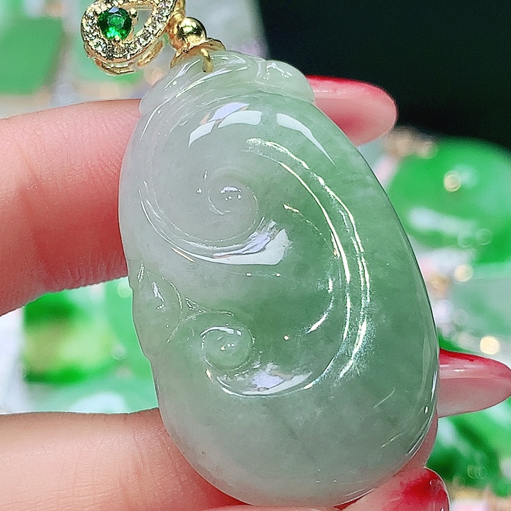 翡翠未镶嵌颈饰翡翠