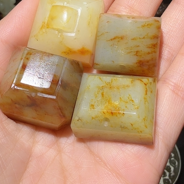 陈***@和田玉（糖玉）未镶嵌挂件