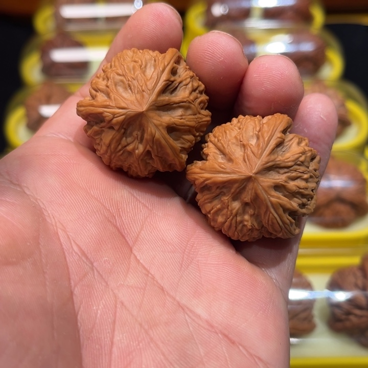 把件文玩核桃36文山三棱