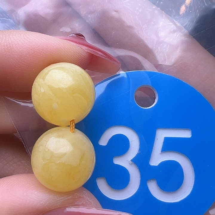 蜜蜡裸石未镶嵌11.5mm 鸡油黄 圆珠