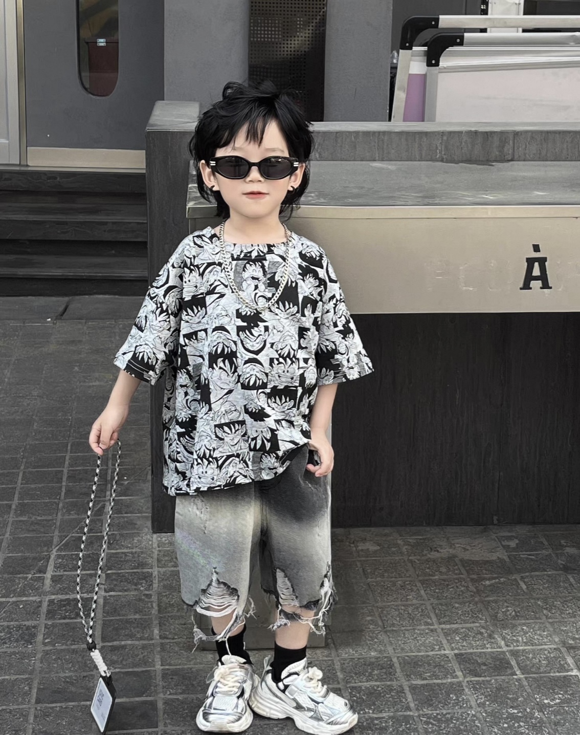 215   男童夏装2025新款痞帅儿童炸街破洞牛仔短裤