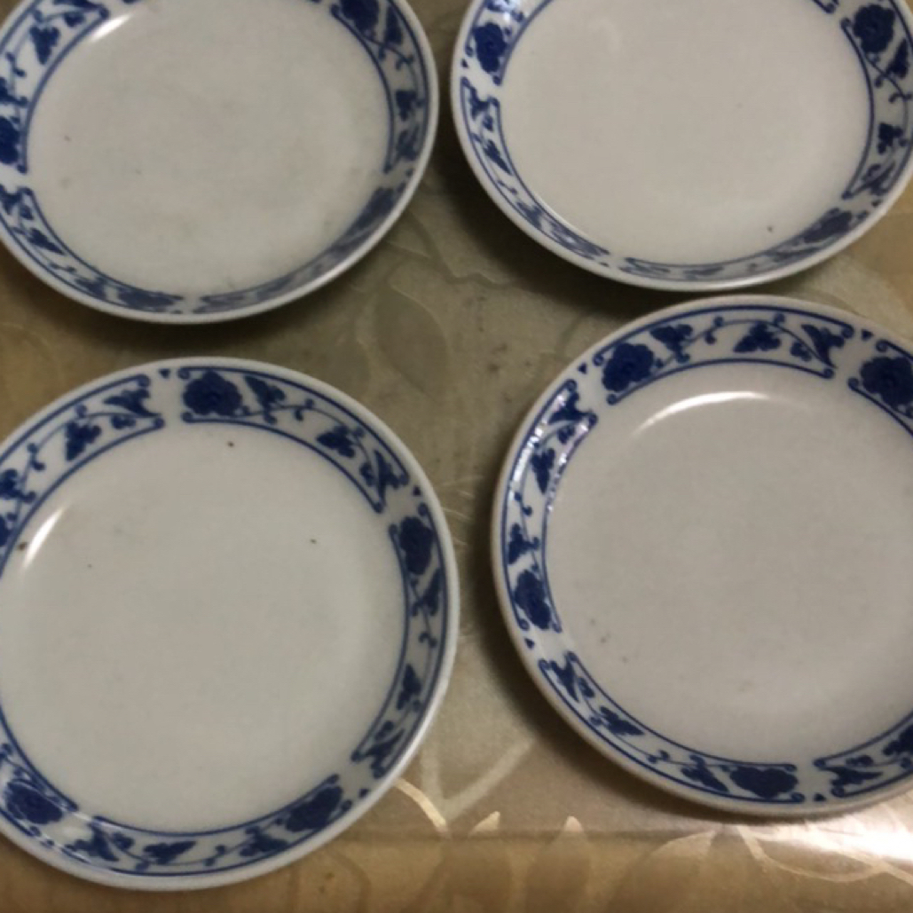 青花翡翠家用餐具盘四个