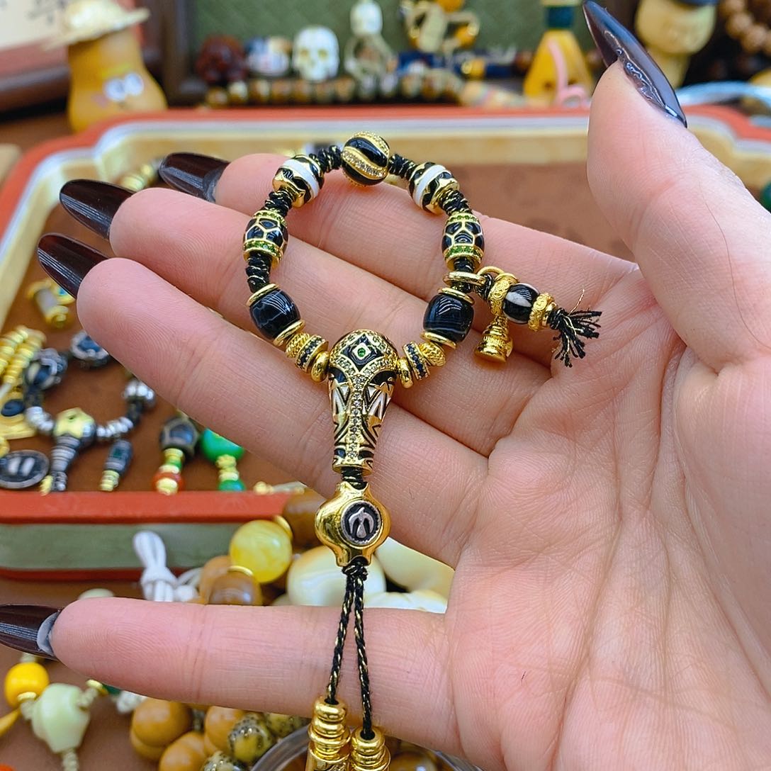 铜铁合金类黑金小版