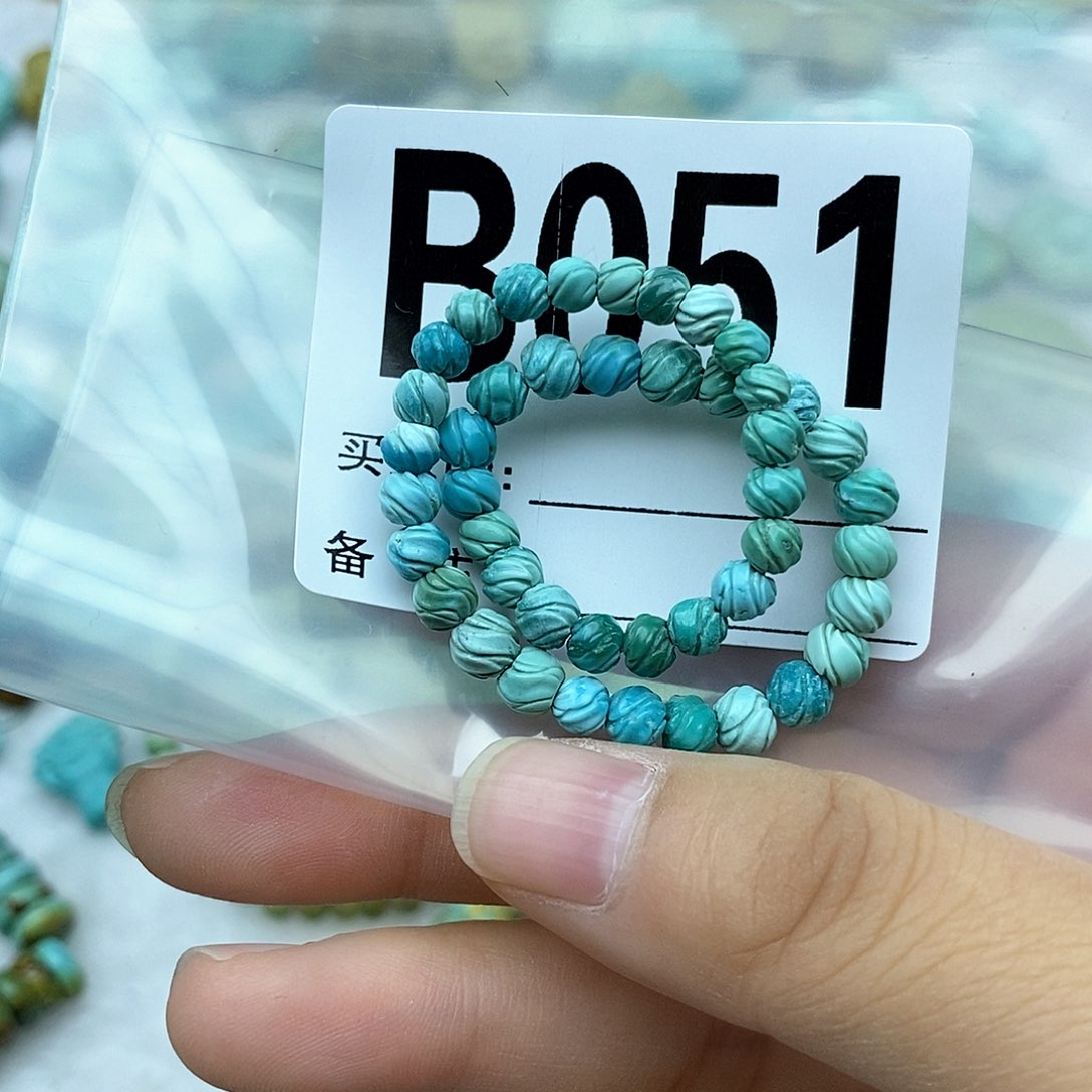 绿松石配饰未镶嵌