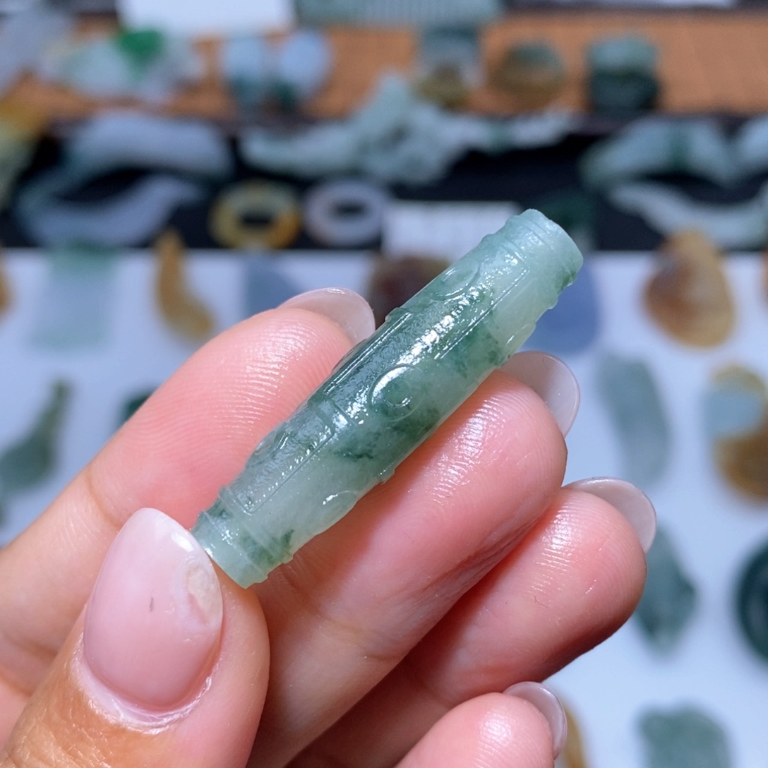 【闪购商品】定制翡翠未镶嵌天珠