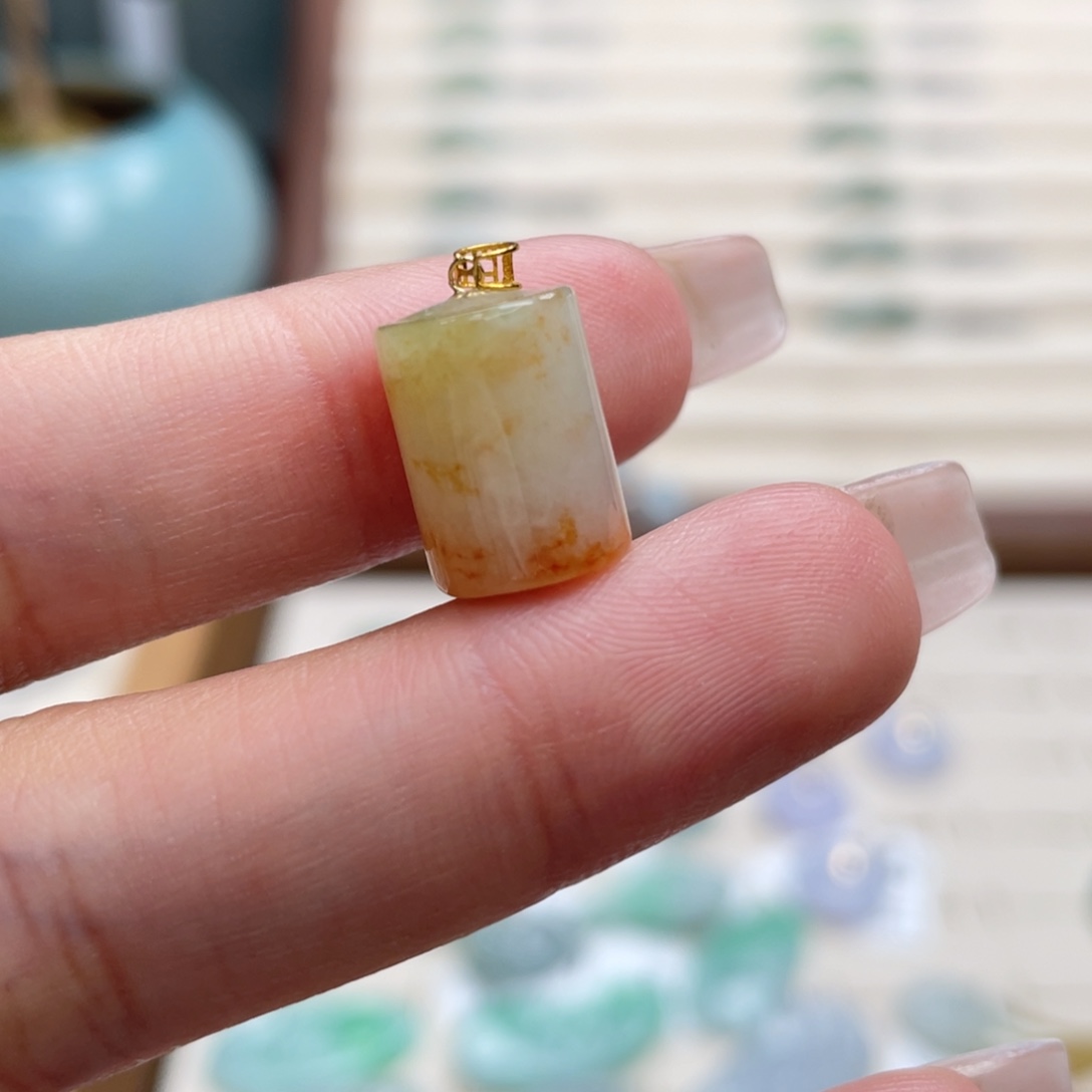 翡翠18K金镶嵌吊坠(不含链)a05特色无事柱