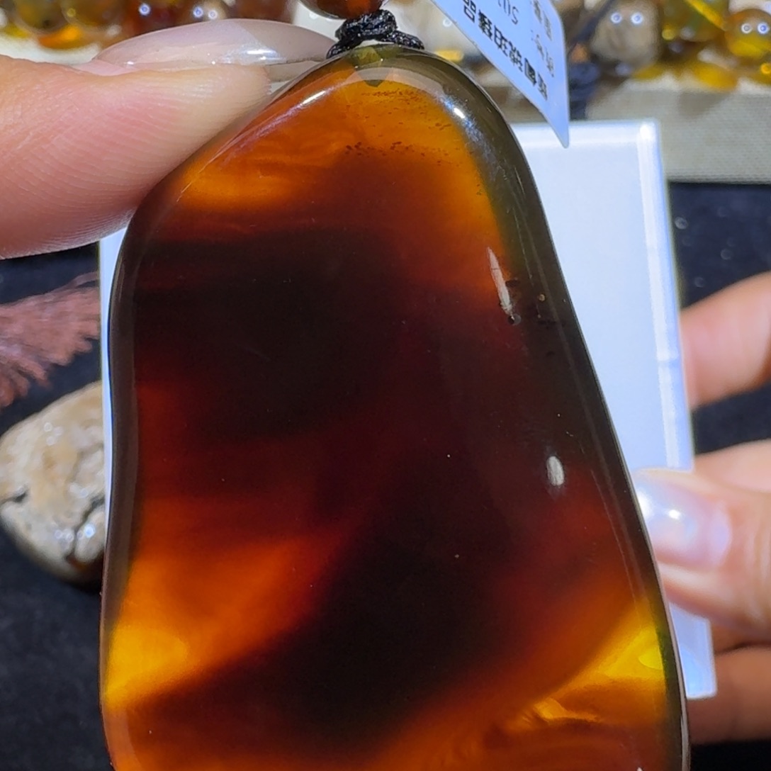 琥珀珠宝奇石未镶嵌黑加仑吊坠