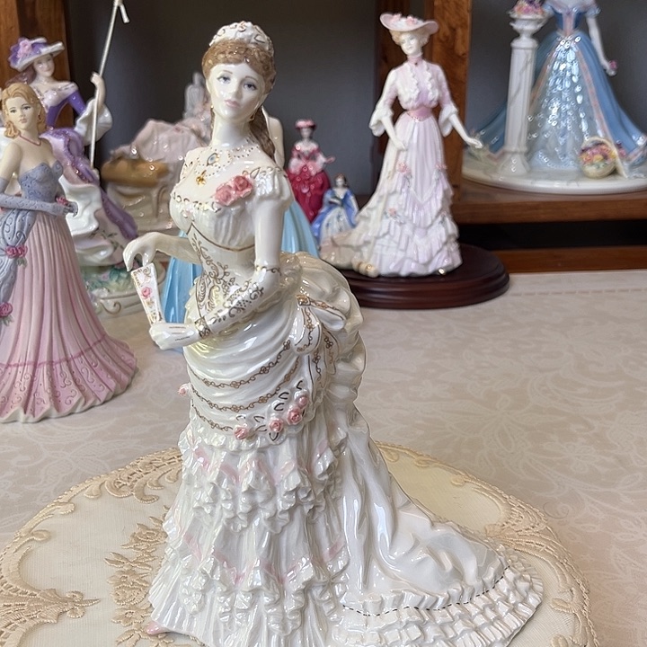 杯欧洲中古瓷器摆件