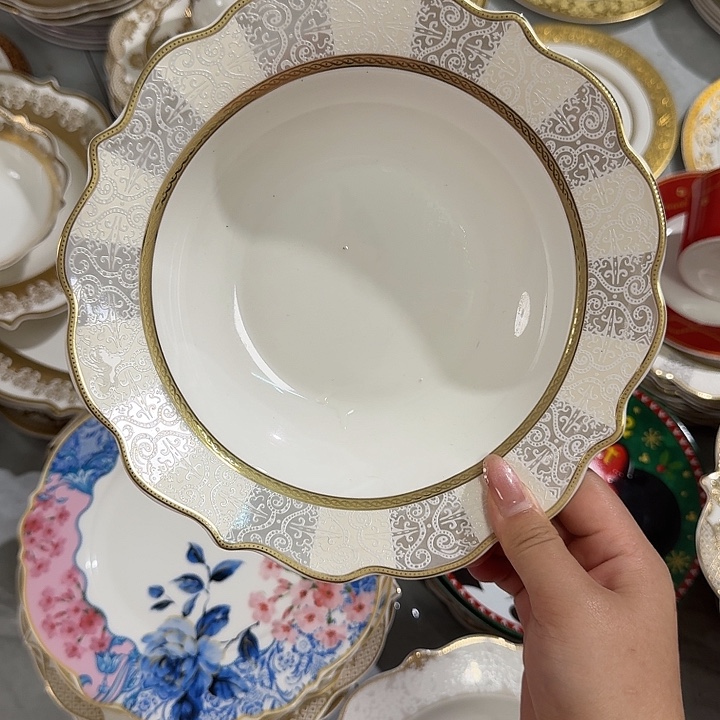 B***圳瓷8.5英寸双金边草帽盘4个