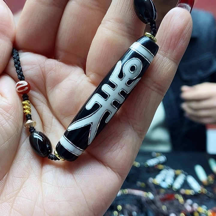 玛瑙/玉髓颈饰合金