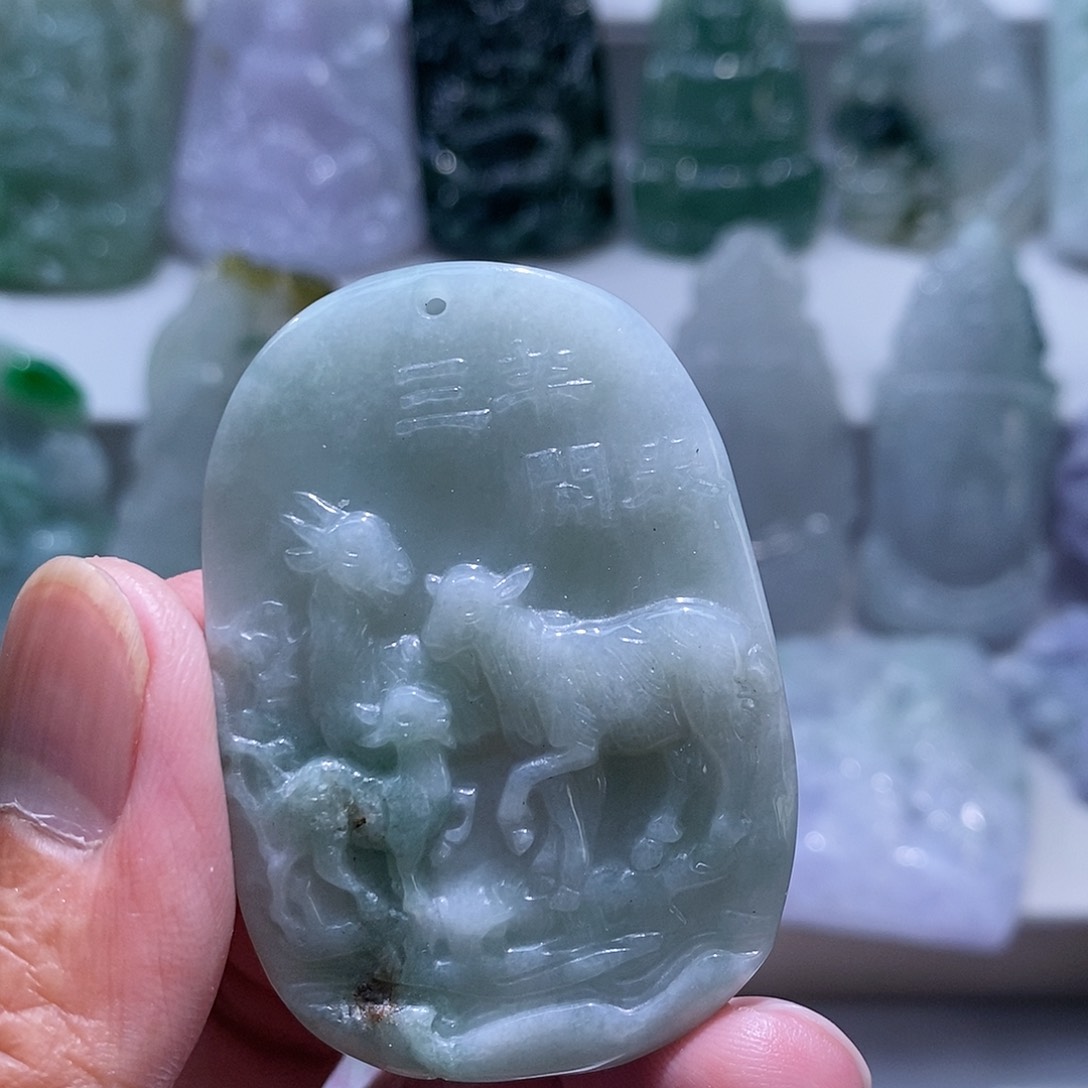 【闪购商品】翡翠颈饰未镶嵌11111111111