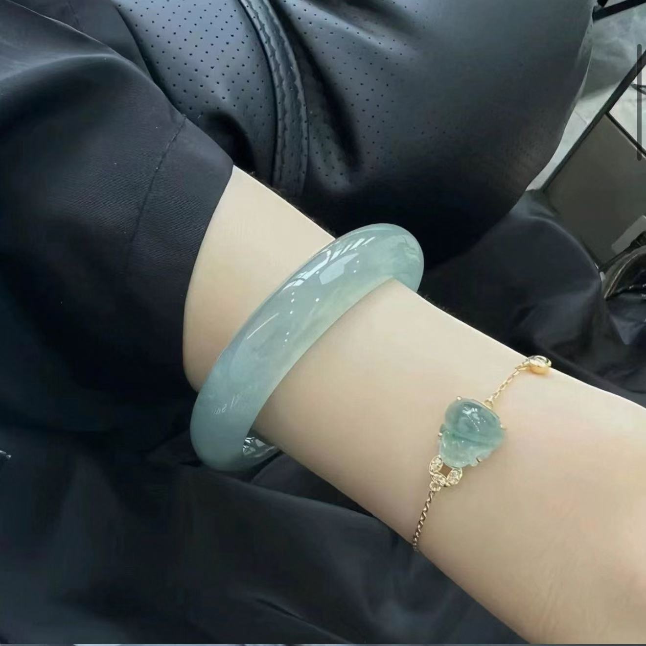 H瑞丽风圆形绿色女款百搭精美