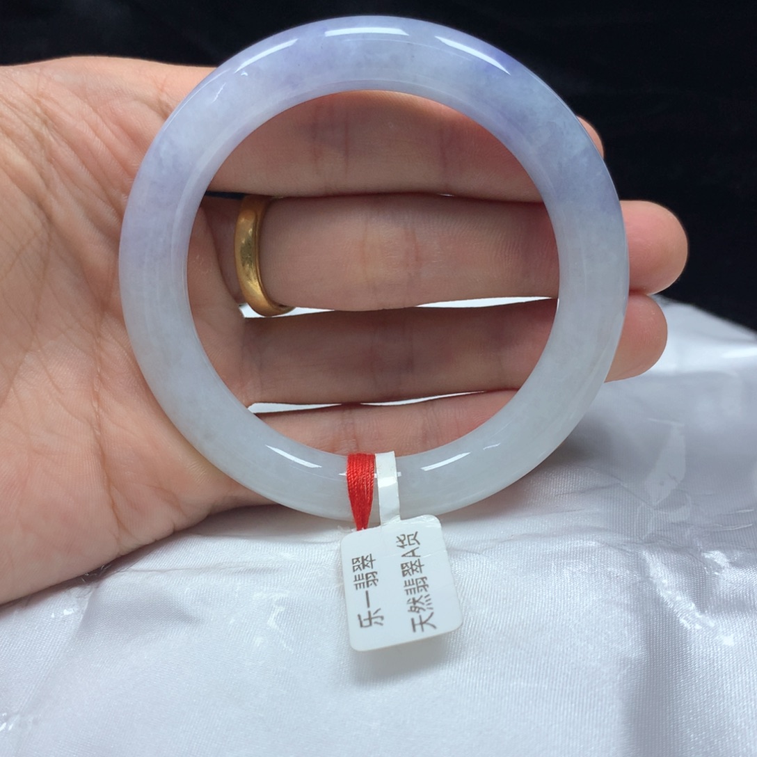 翡翠未镶嵌手镯（圆镯）55