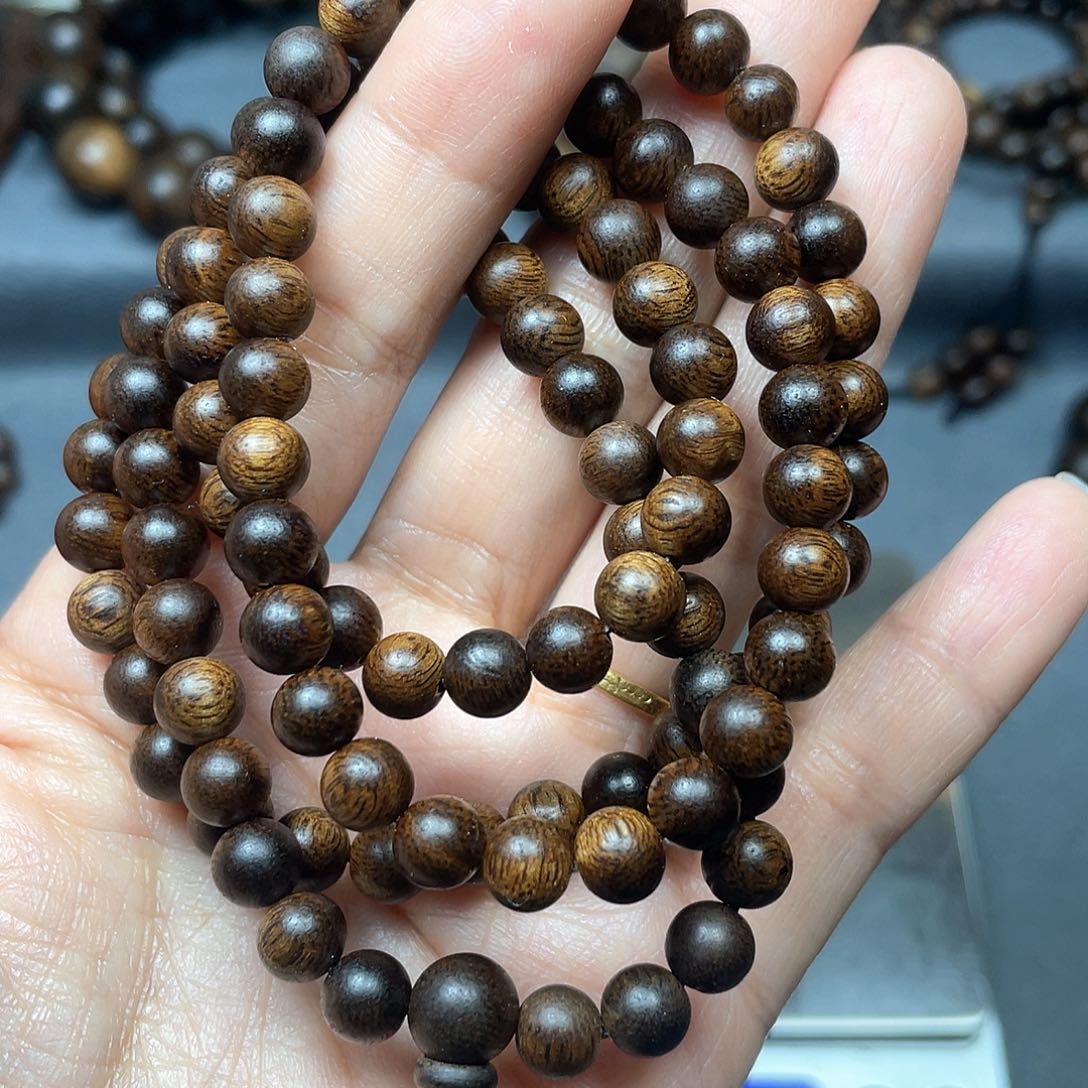 沉香手串富森红土瘤疤0.7