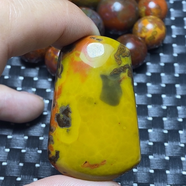 玛瑙/玉髓颈饰未镶嵌B****e