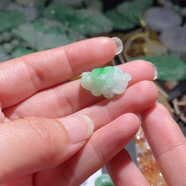 未镶嵌挂件翡翠灼*天