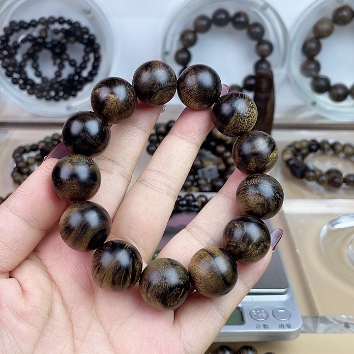 沉香手串玖****心越南芽庄白奇玉化留疤嘤子虎斑