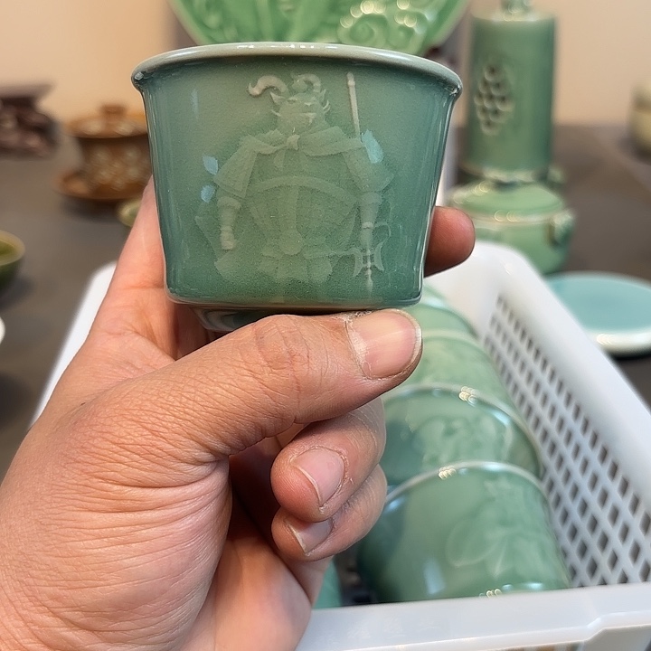 瓷片龙泉青瓷福利青瓷