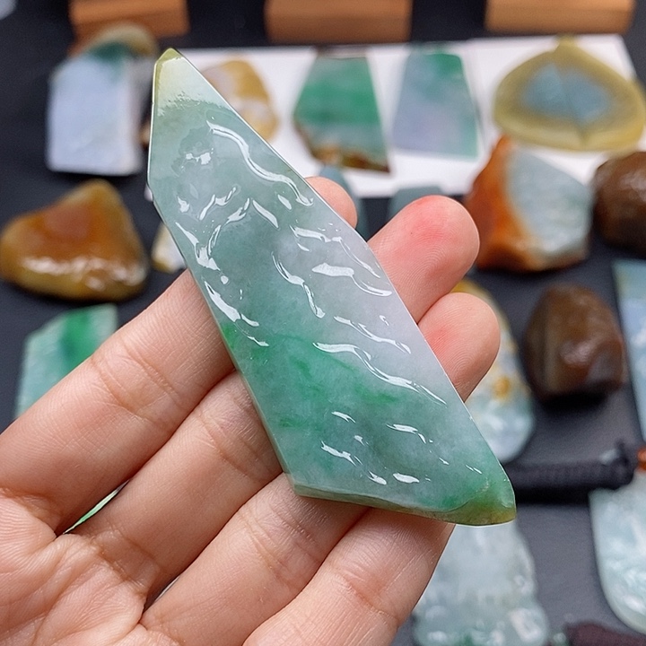 湘***哥定制翡翠未镶嵌翡翠