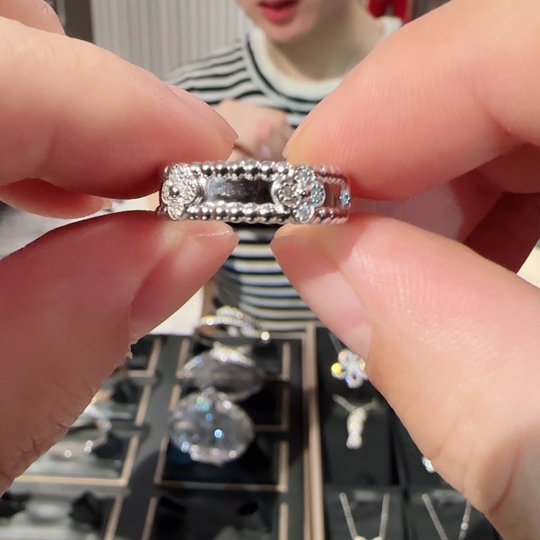 钻石戒指/指环18K金镶嵌万花筒