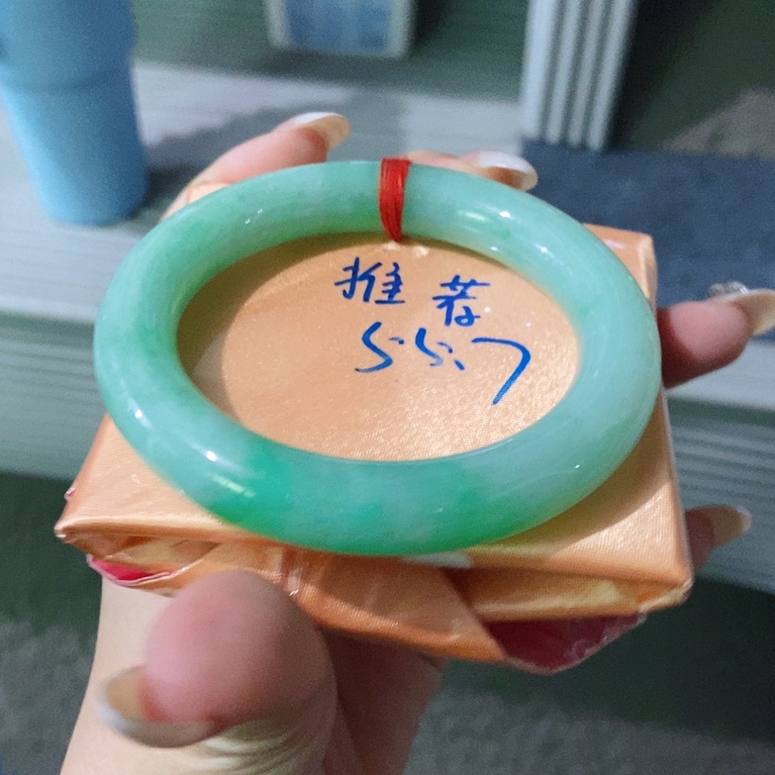 翡翠未镶嵌手镯手镯
