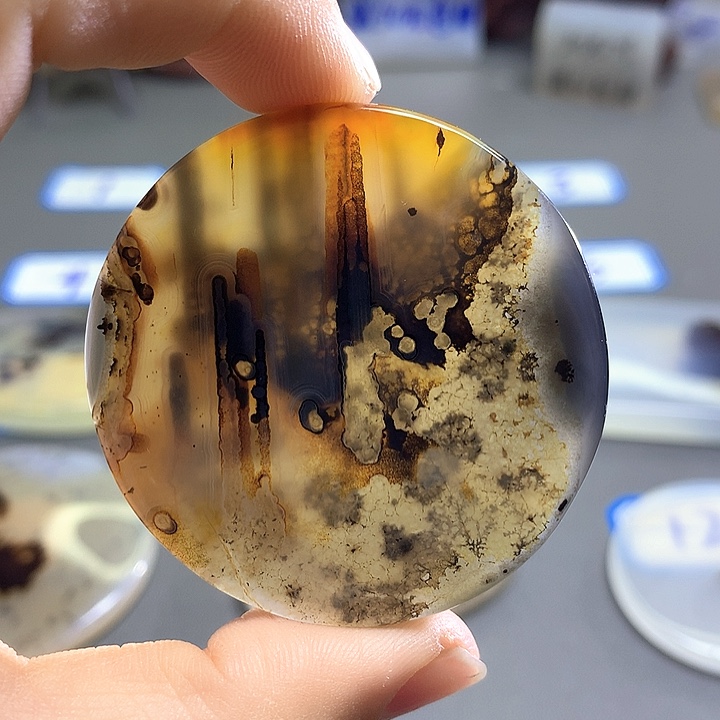 未镶嵌颈饰玛瑙/玉髓