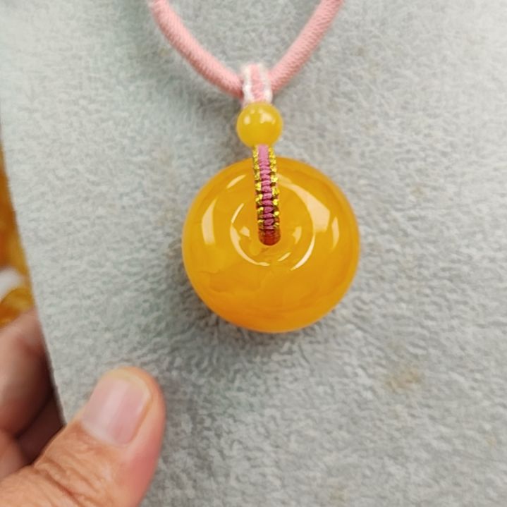 蜜蜡吊坠(赠链)未镶嵌