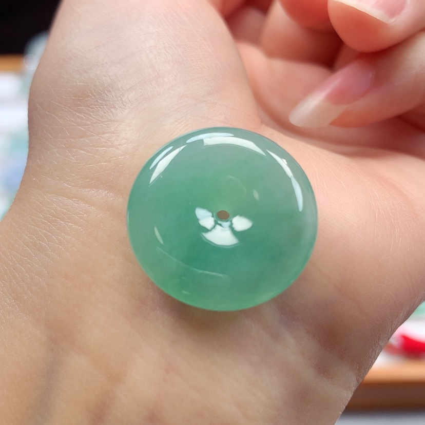 【闪购商品】翡翠吊坠(不含链)未镶嵌