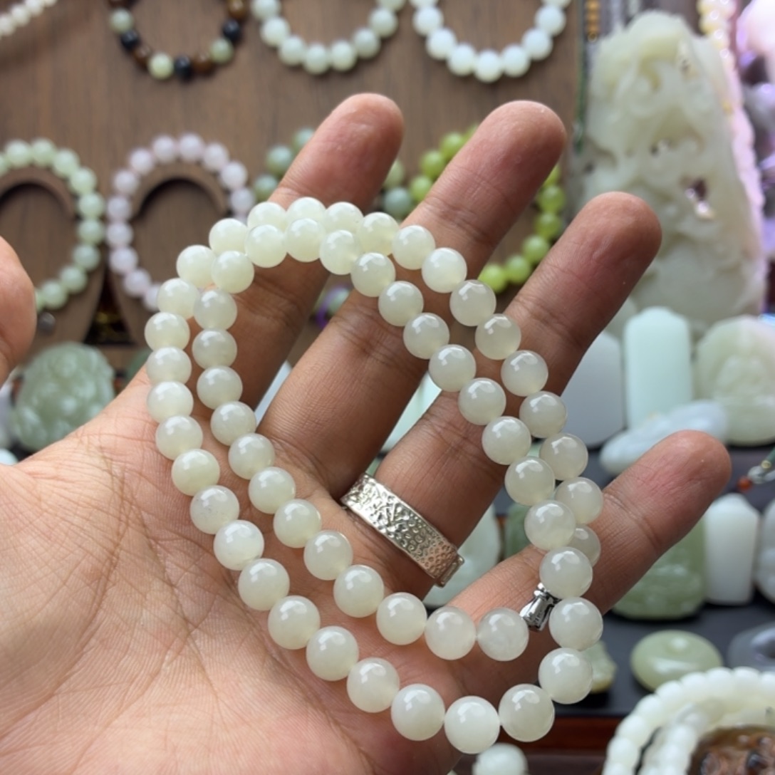 颈饰未镶嵌和田玉