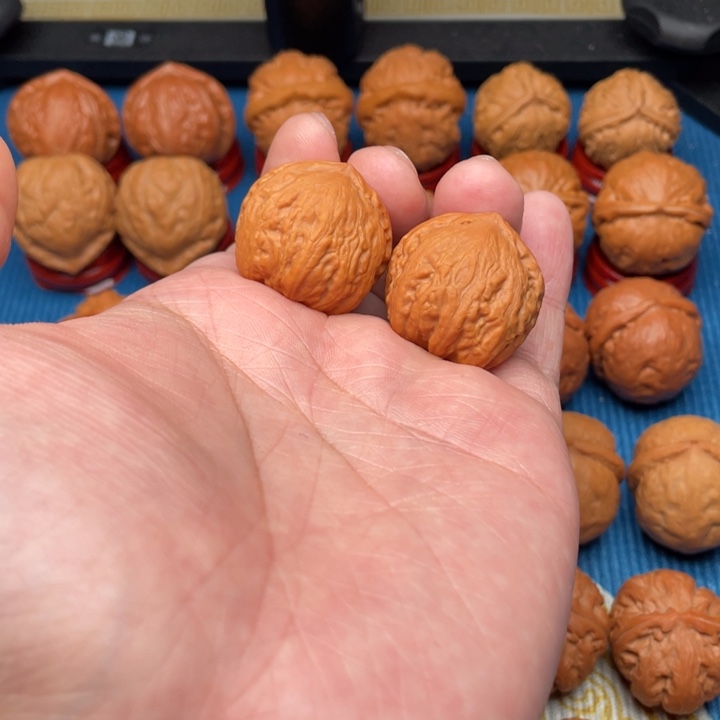 文玩核桃把件小板栗