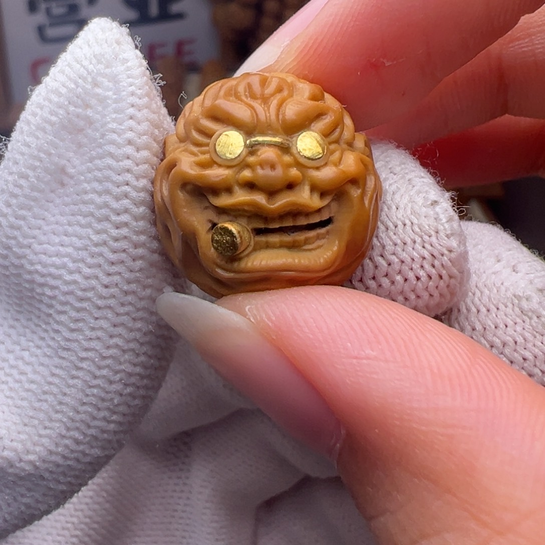 把件猴头核桃镶嵌款烟鬼全品有正常封口线