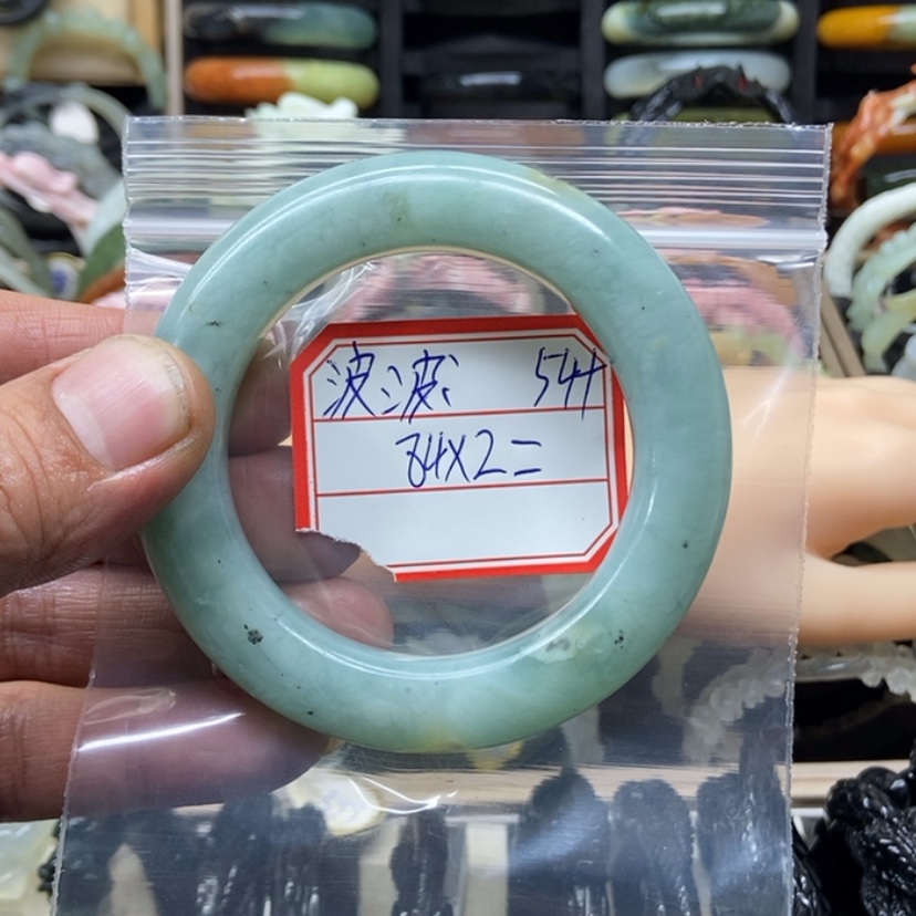 【闪购商品】蛇纹石玉手镯未镶嵌波*?