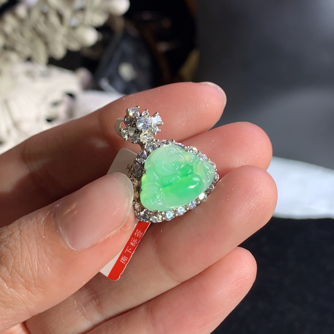 翡翠颈饰银S925镶嵌天然翡翠