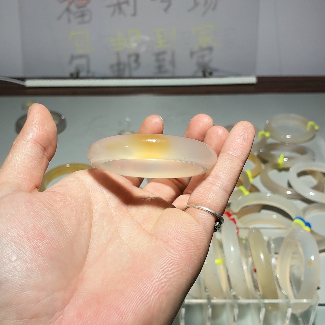 @****玛瑙/玉髓未镶嵌手镯