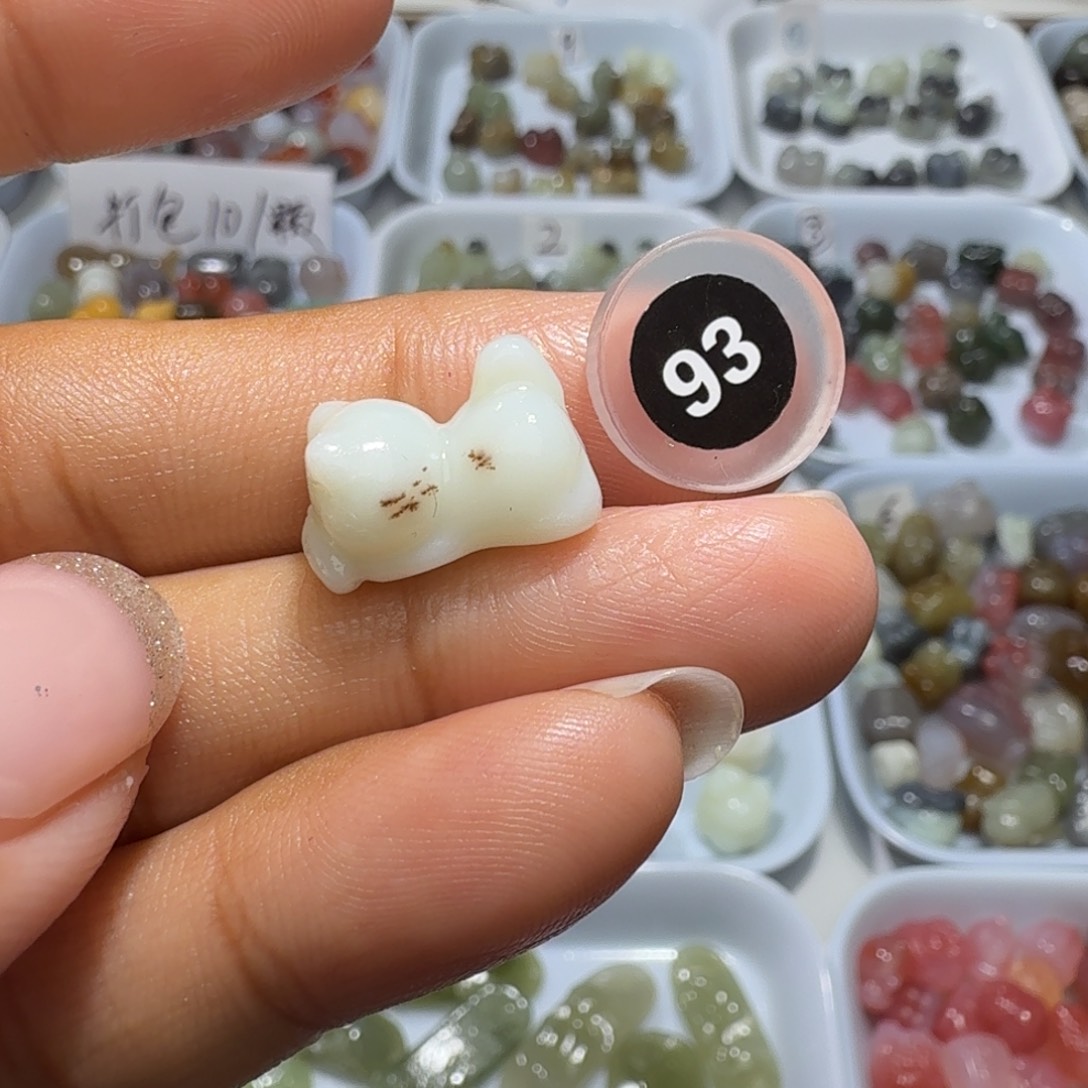 和田玉未镶嵌珠宝奇石