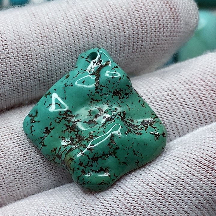 绿松石未镶嵌天然原矿 地大质检