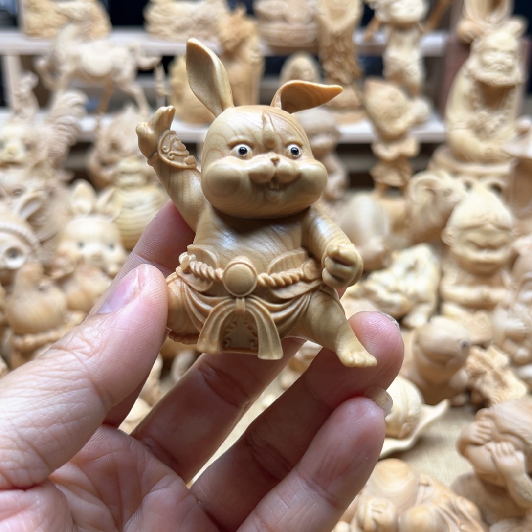 黄杨木川**物小叶黄杨兔