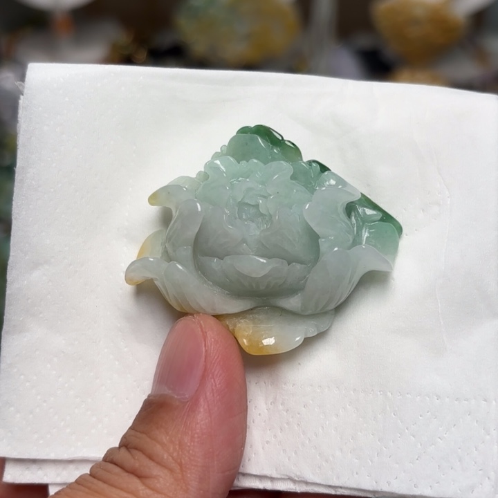 翡翠颈饰未镶嵌吊坠