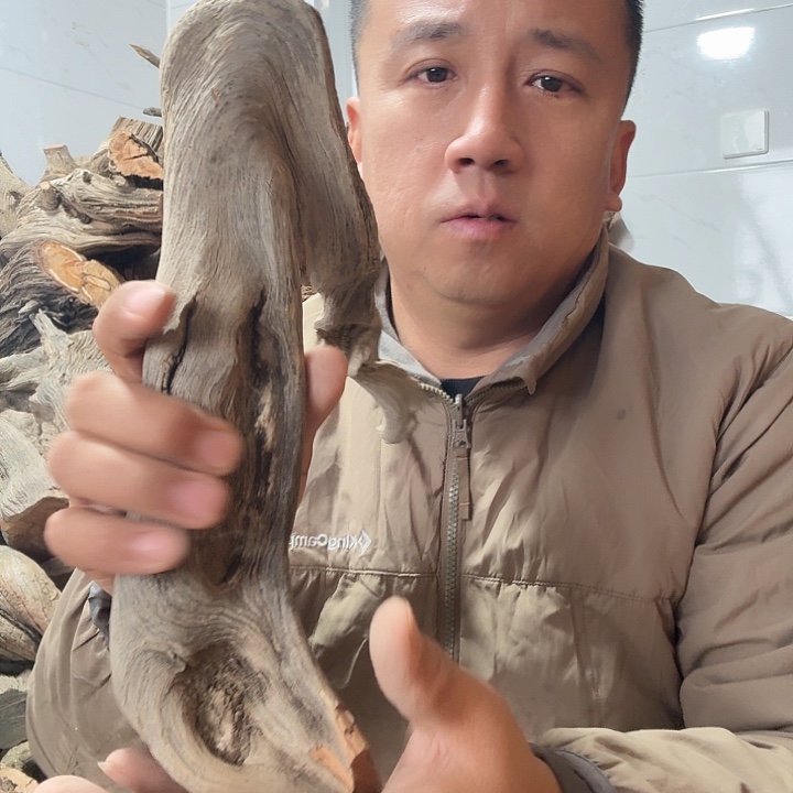 冷***爵柏木崖柏毛料的加工