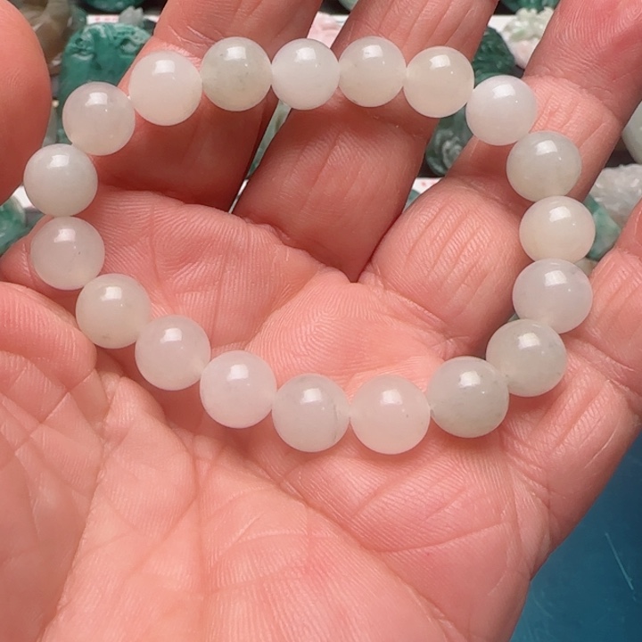 独山玉未镶嵌颈饰