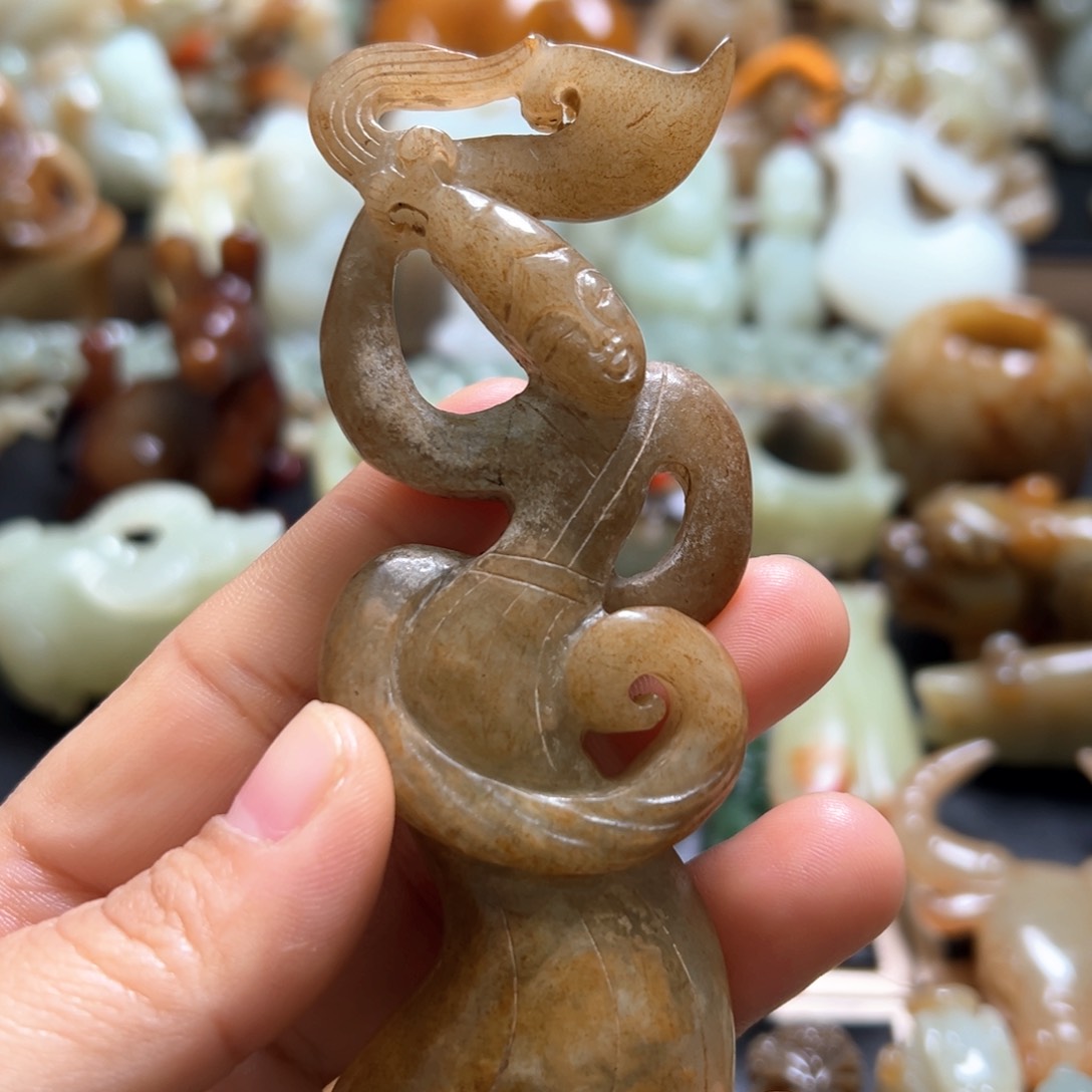 和田玉（糖玉）颈饰未镶嵌