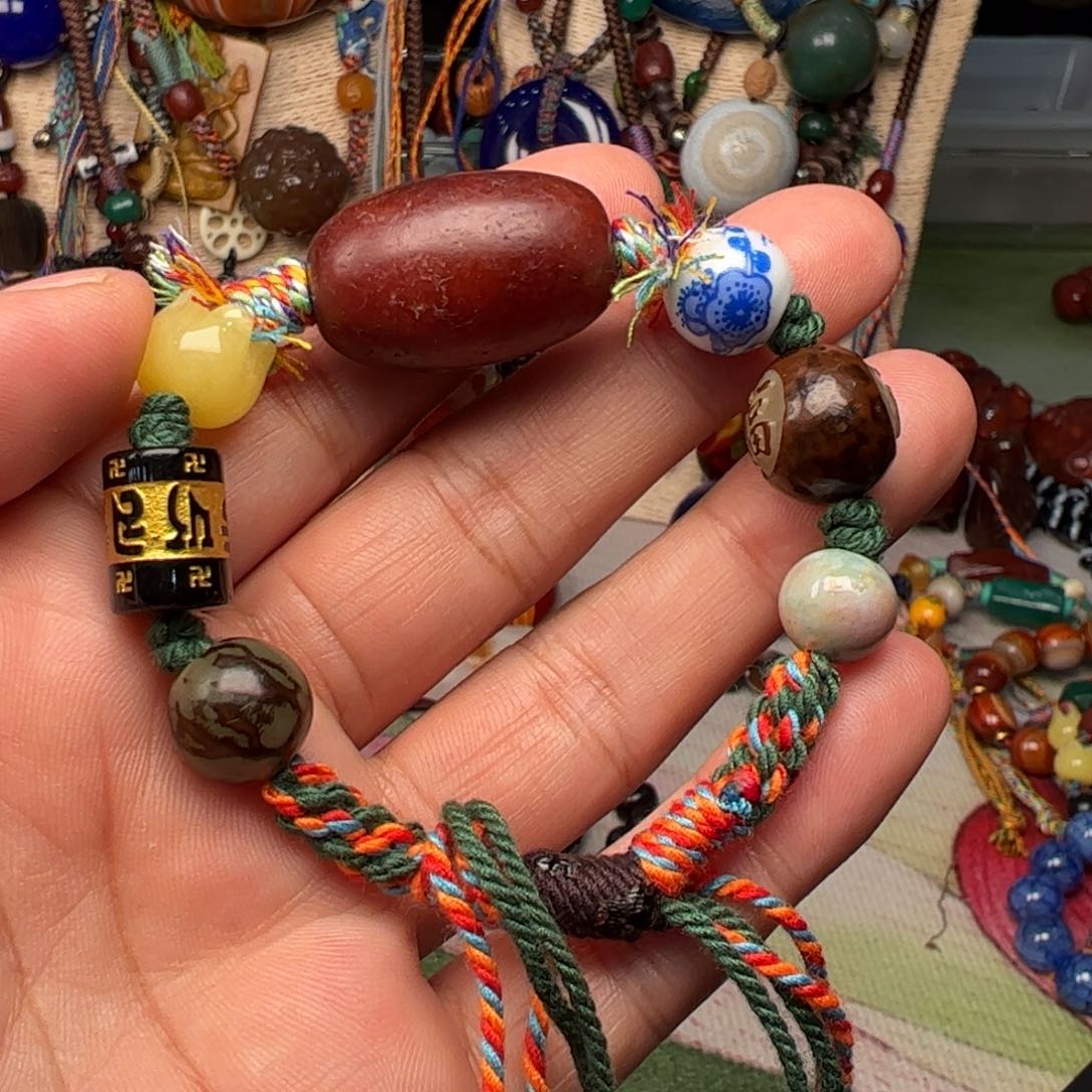 玛瑙/玉髓颈饰未镶嵌