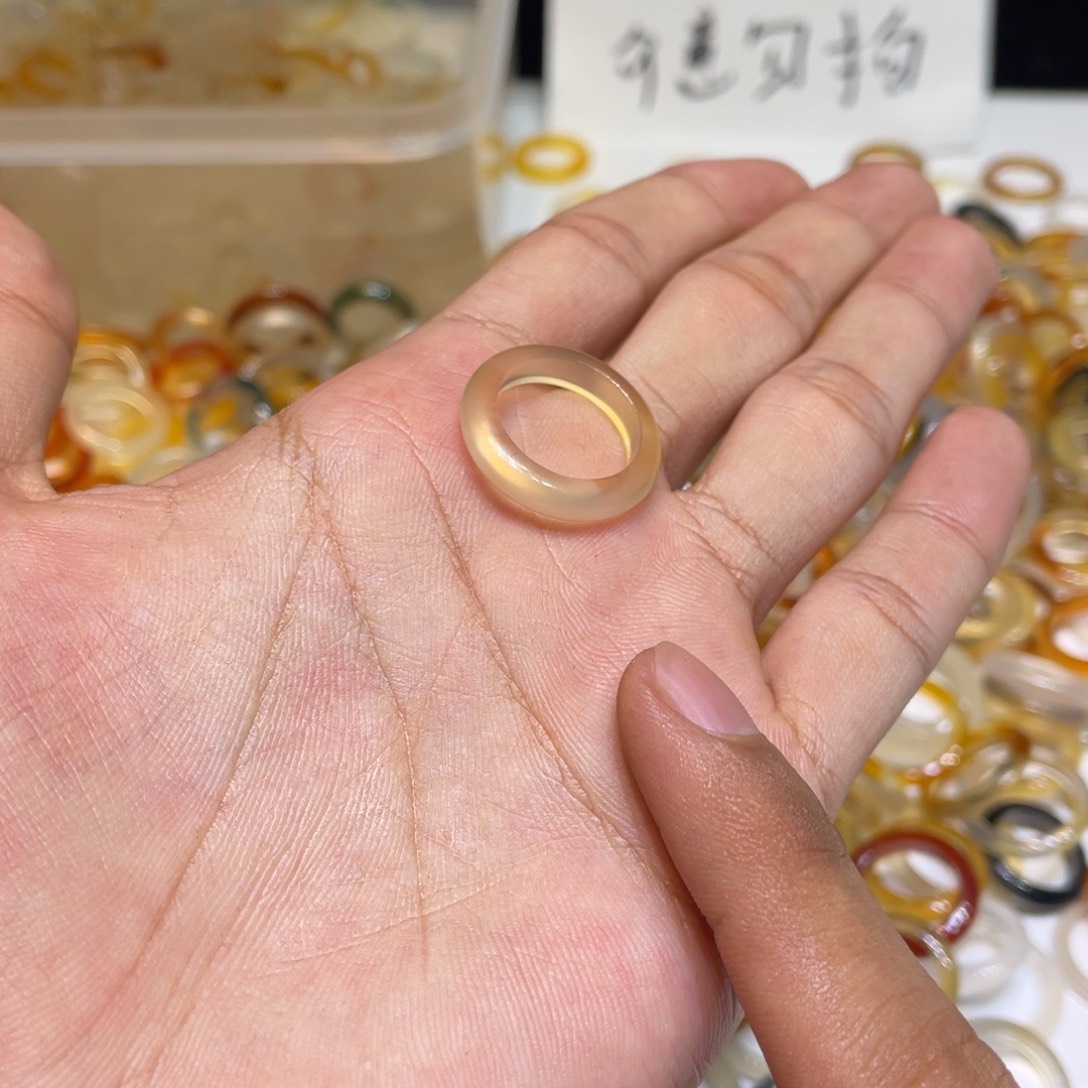 玛瑙/玉髓未镶嵌戒指243号港11 默认瑕疵