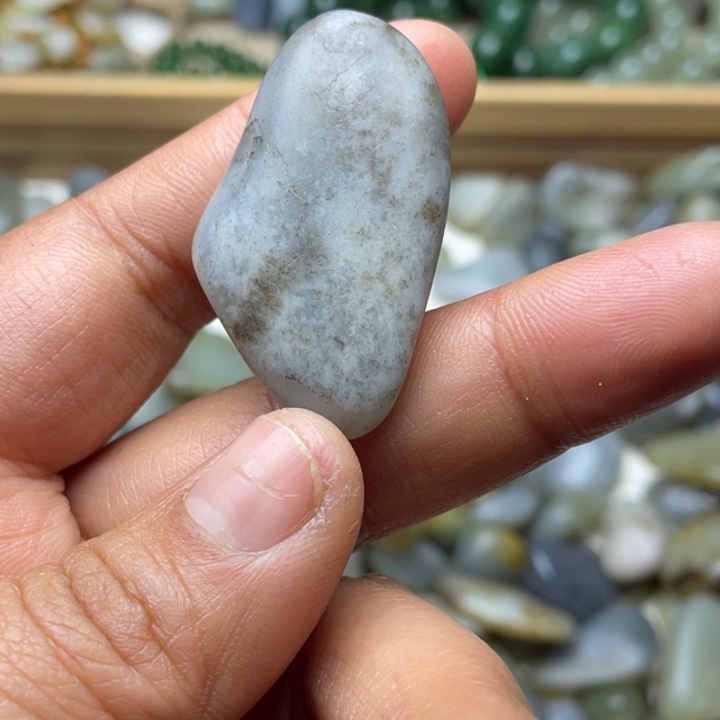 和田玉未镶嵌珠宝半成品