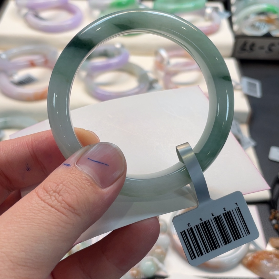 翡翠未镶嵌手镯143号 55正圈 有纹裂