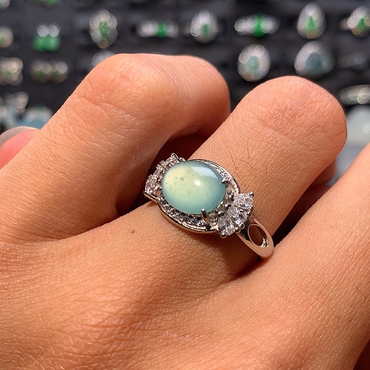 翡翠未镶嵌戒指戒指